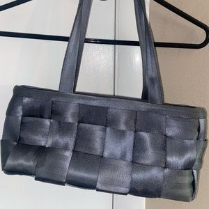 Harvey’s Seatbelt Bag